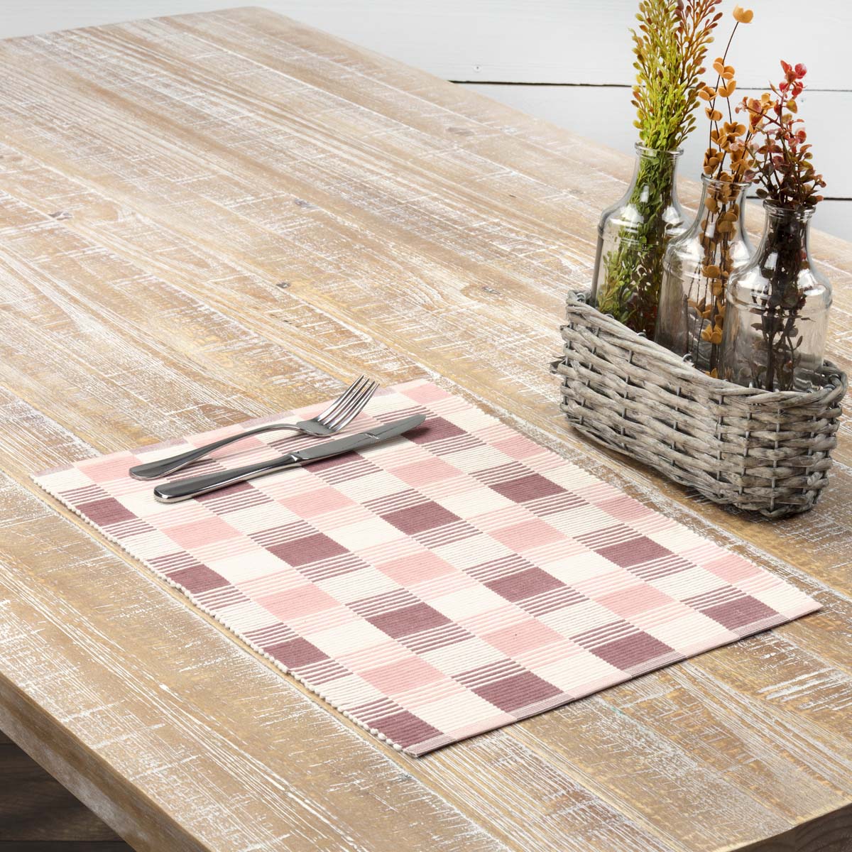 Daphne Mauve 13x72 Table Runner & 6 pc 12x18 Placemat Set