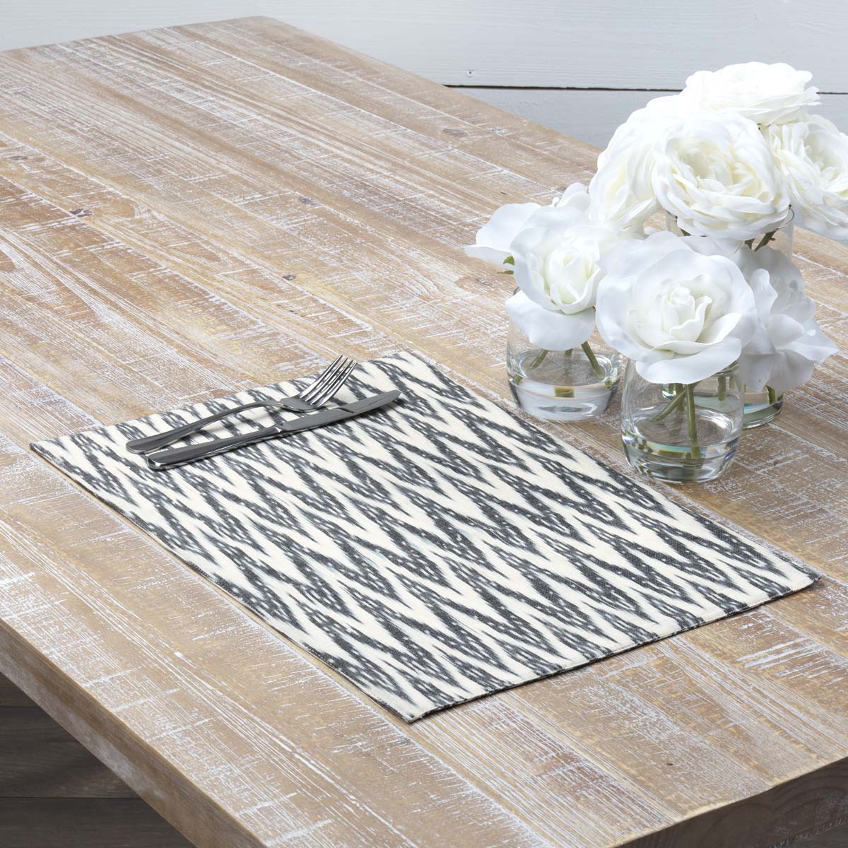 Alexis Parchment 13x72 Table Runner & 6 pc 12x18 Placemat Set