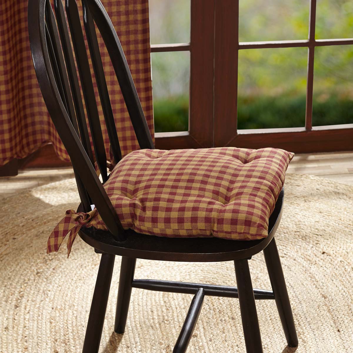 Burgundy Check 14 Inch Chair Pad