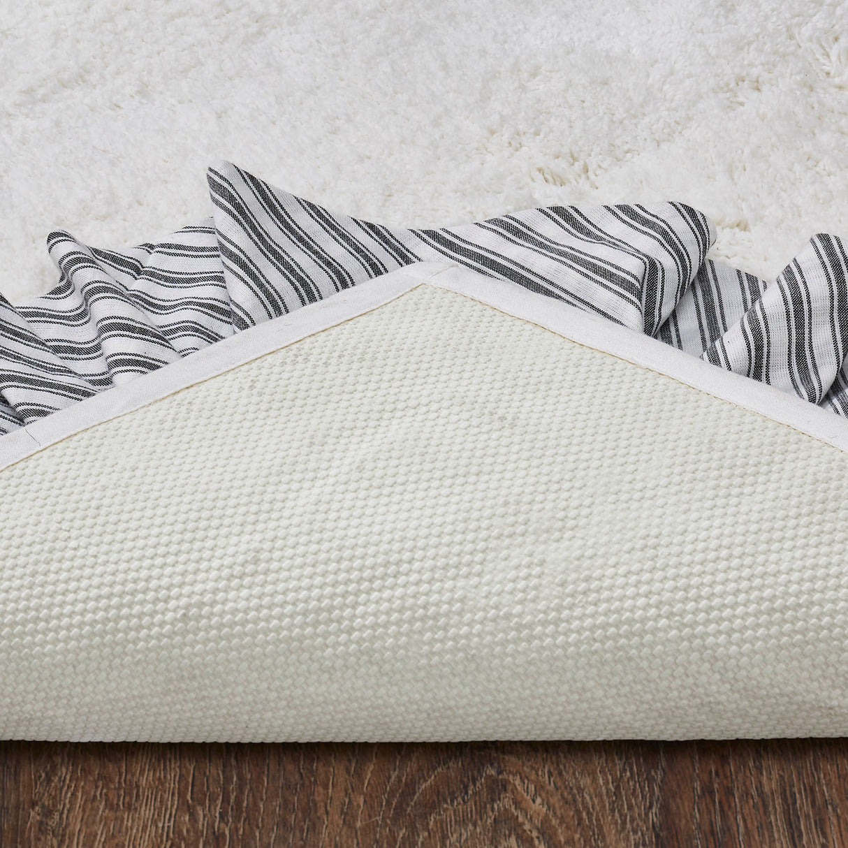 Sawyer Mill Black Bathmat 20x30