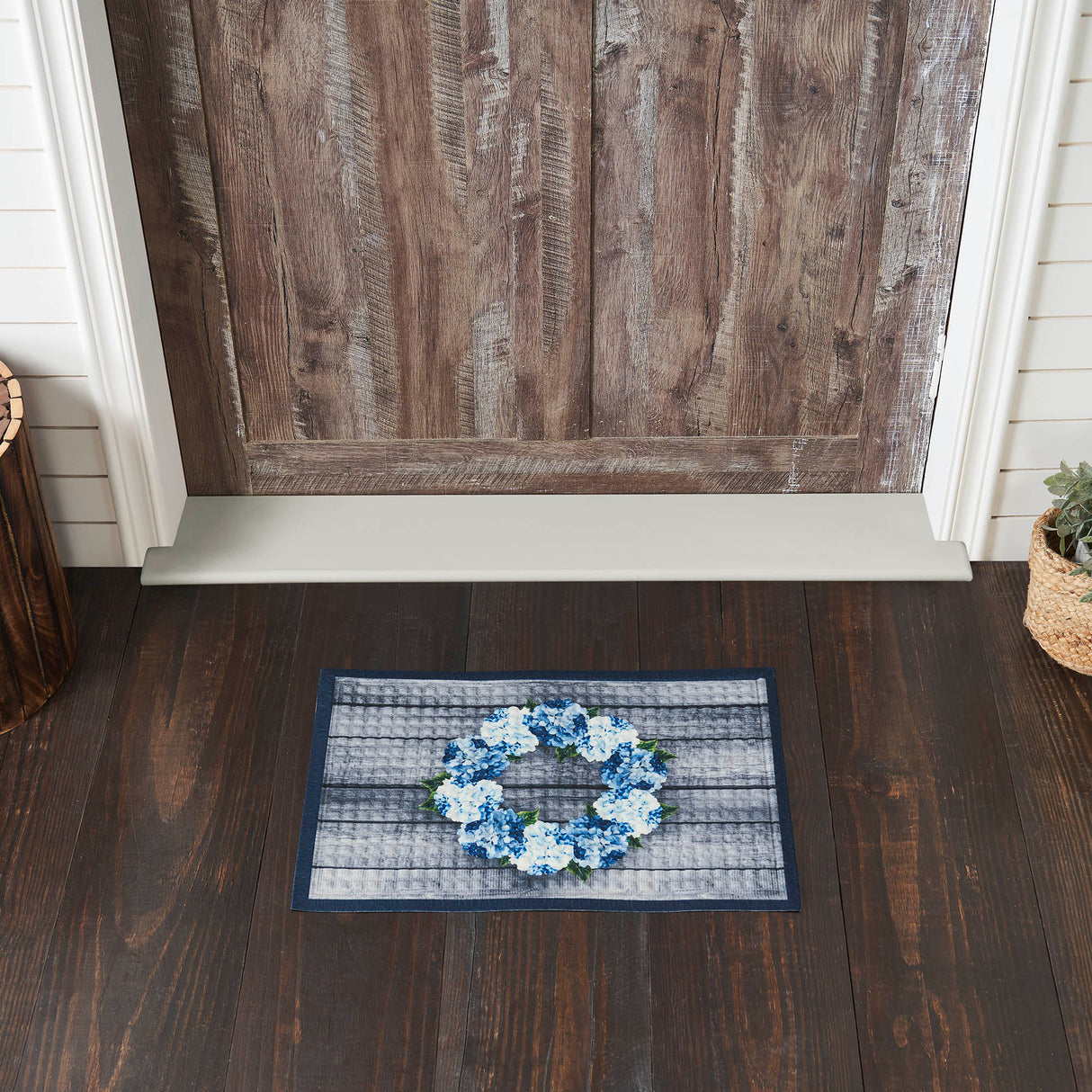 84276-Finders-Keepers-Hydrangea-Wreath-Nylon-Rug-Rect-16x24-image-1