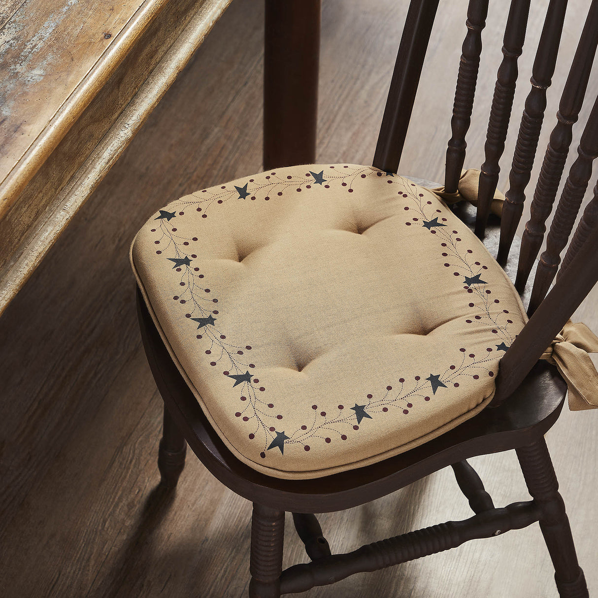Pip Vinestar 16.5x18 Inch Chair Pad