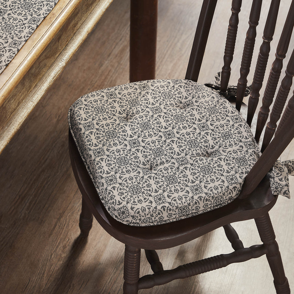 Custom House Jacquard 16.5x18 Inch Chair Pad