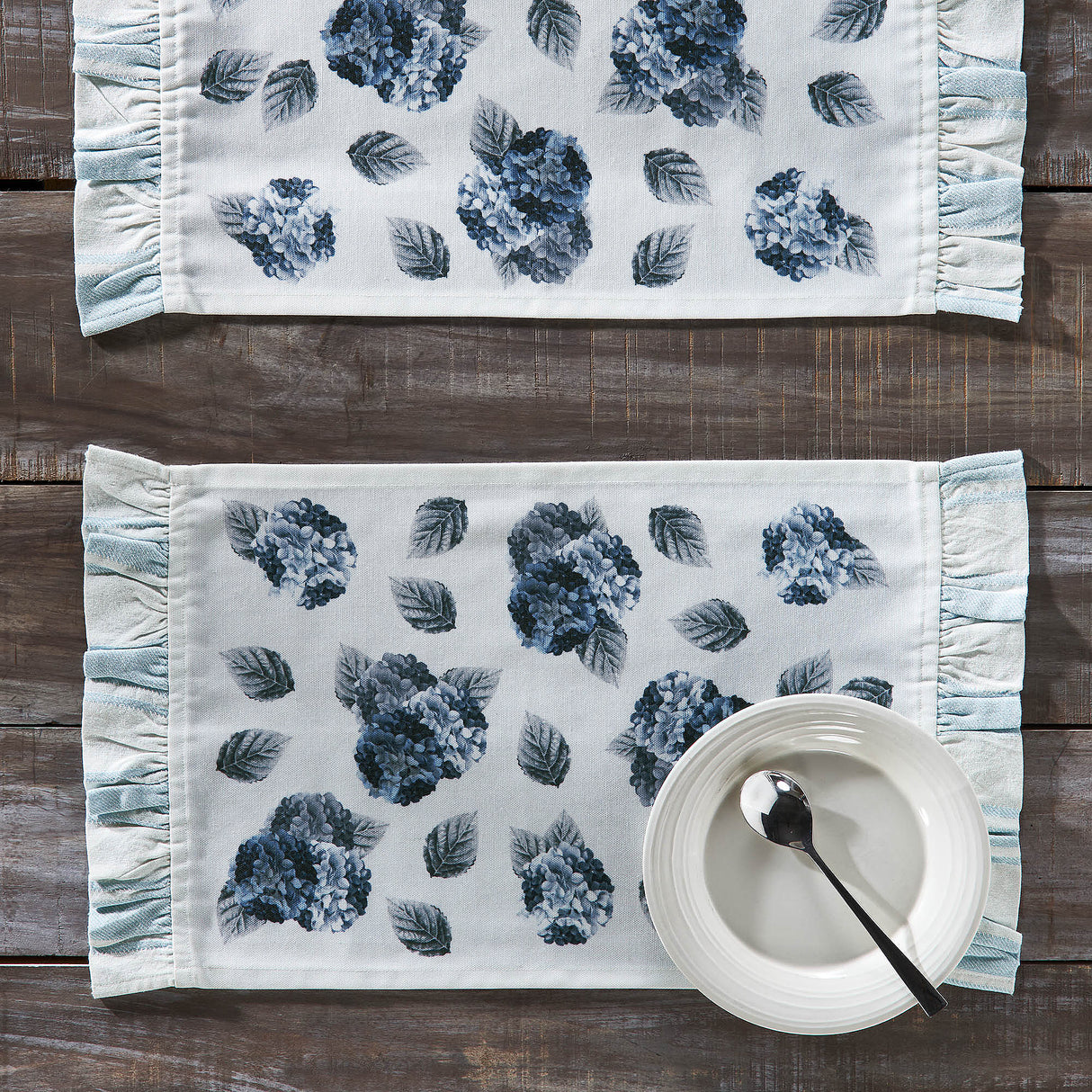 Finders Keepers Hydrangea Ruffled Placemat Set of 2 13x19, 4 Pack