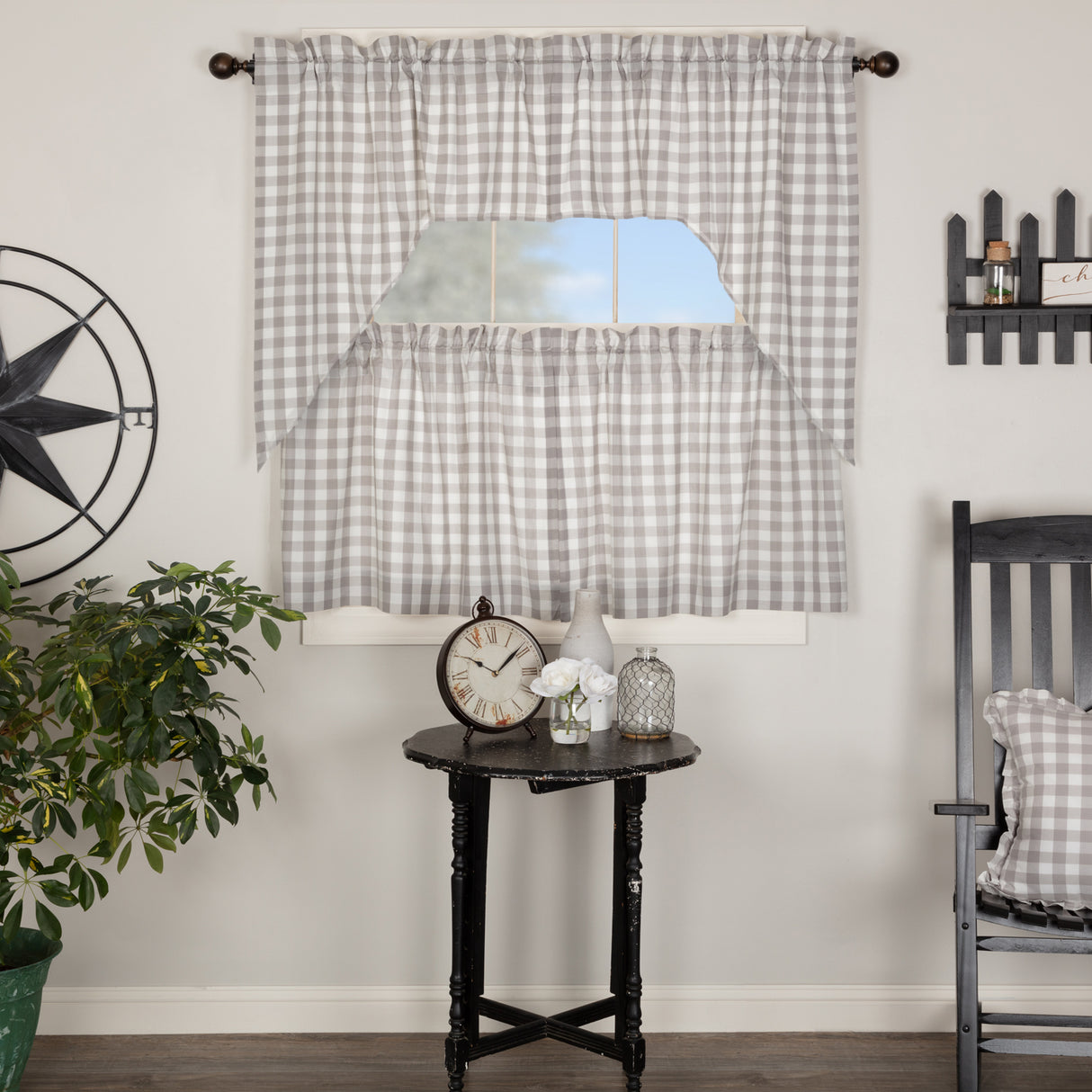 Annie Buffalo Check Curtain Set