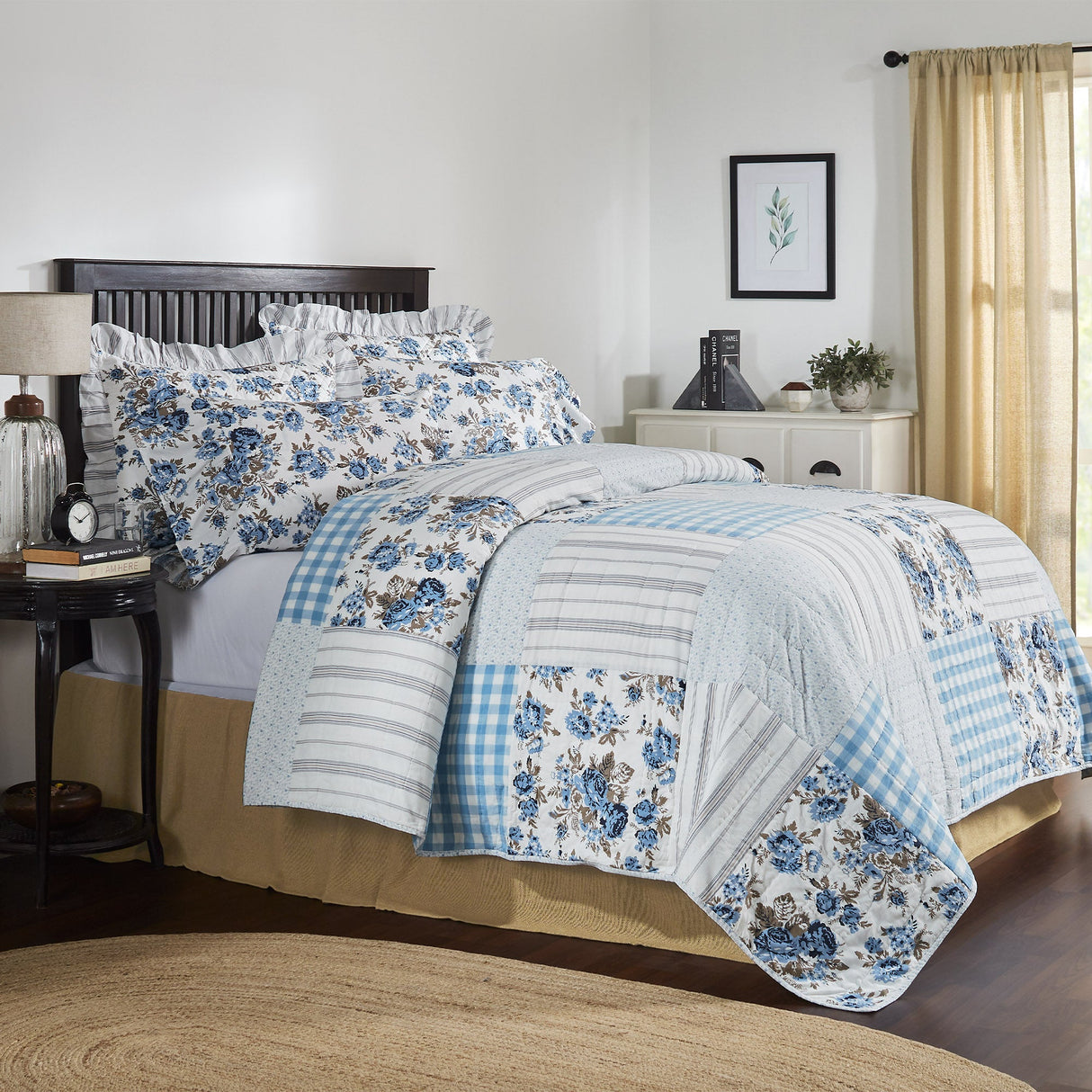 Annie Floral 3 Piece Quilt Set
