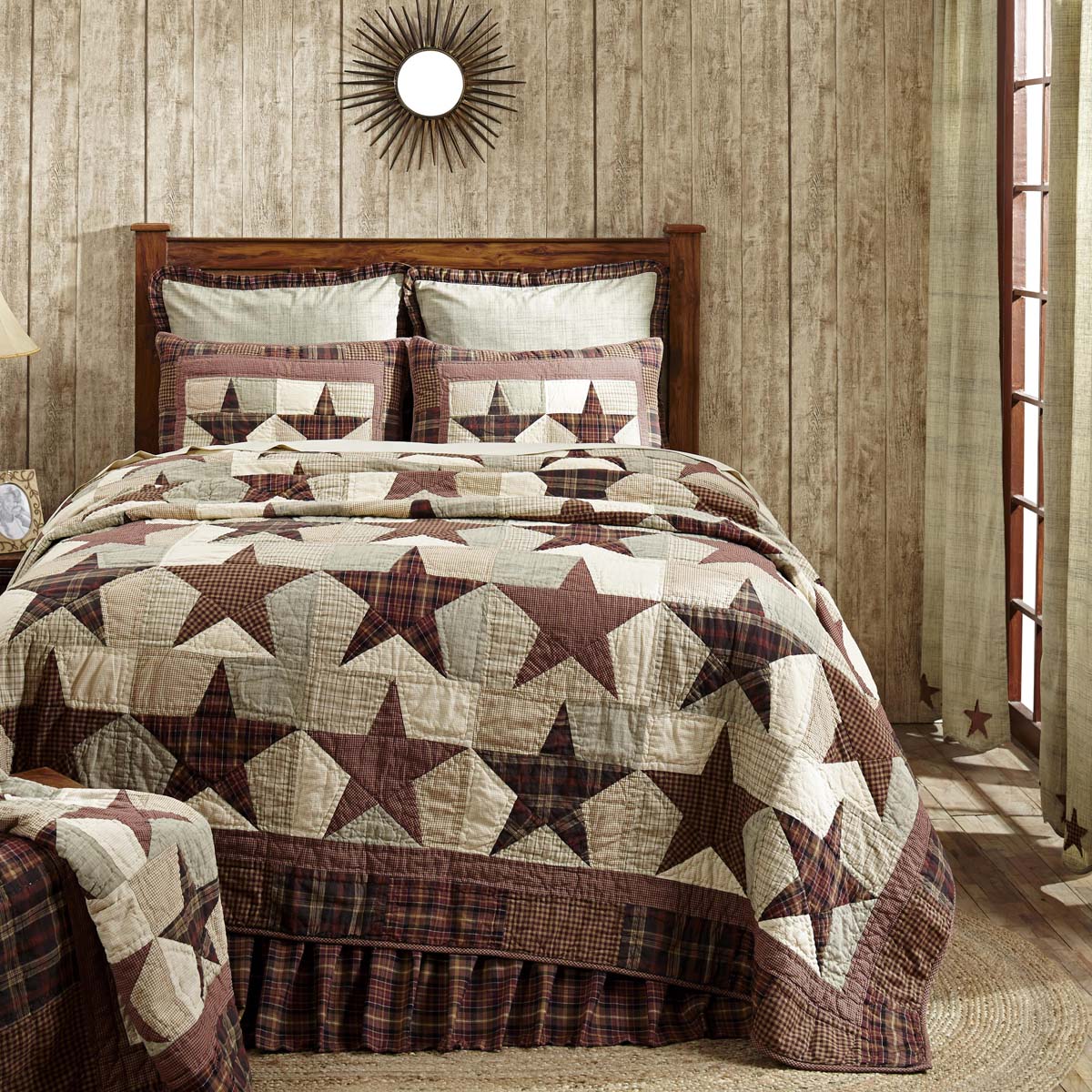 Abilene Star 8PC Burgundy Bedding Set Queen (1 Quilt, 2 Shams, 2 Pillowcases, 1 Bedskirt, 2 Euros)