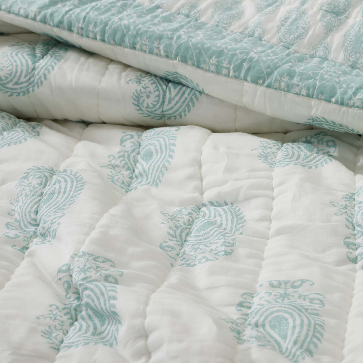 Avani 3 Piece Quilt Set