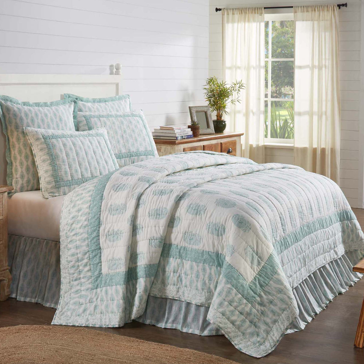 Avani 3 Piece Quilt Set