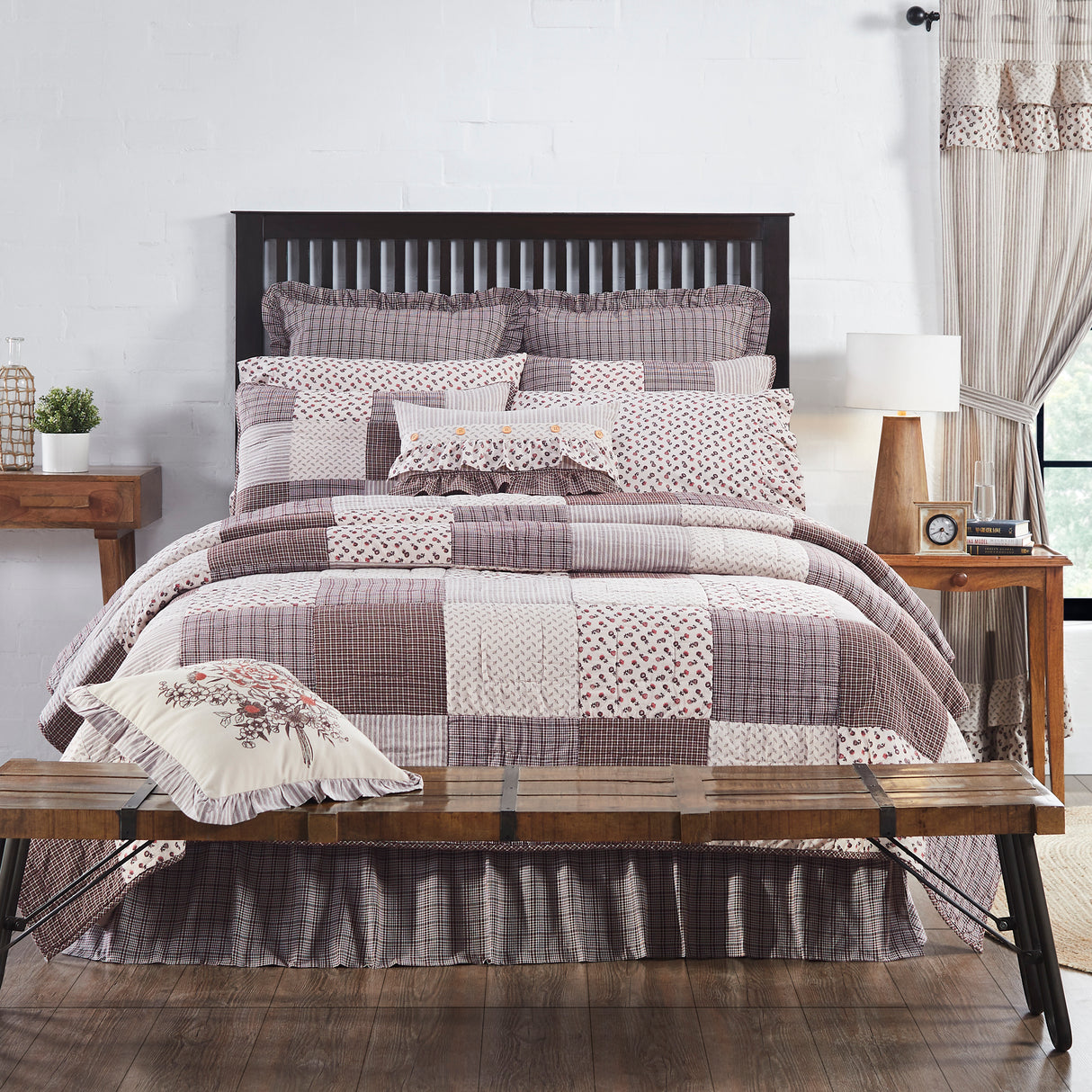 Florette 3 Piece Quilt Set
