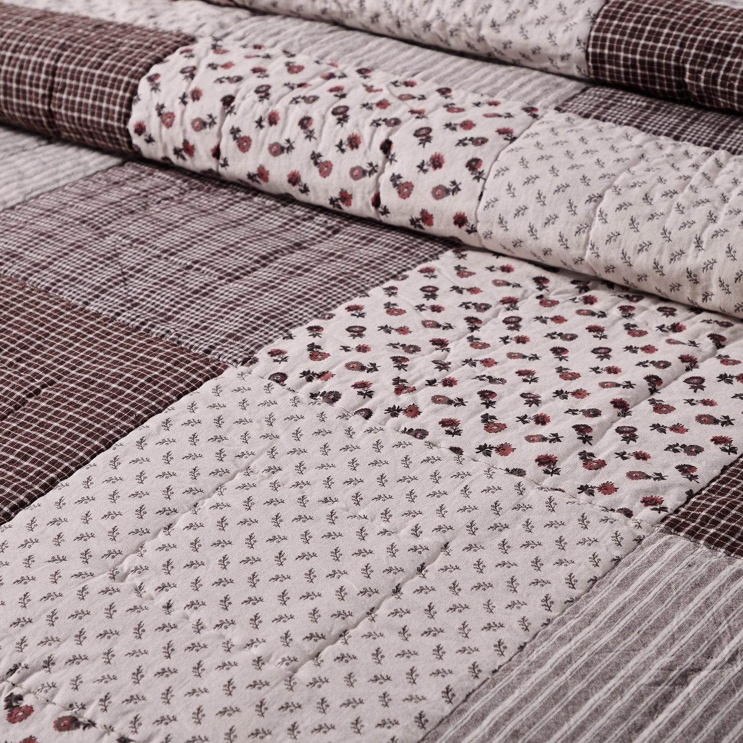 Florette 3 Piece Quilt Set