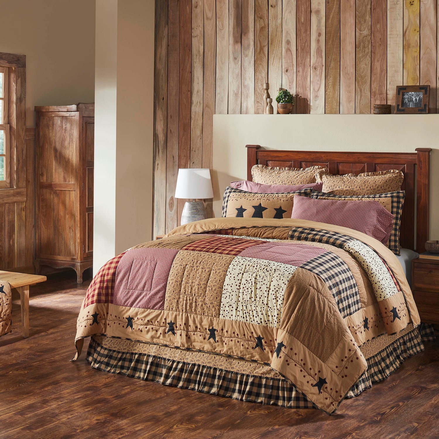 Pip Vinestar 3 Piece Quilt Set