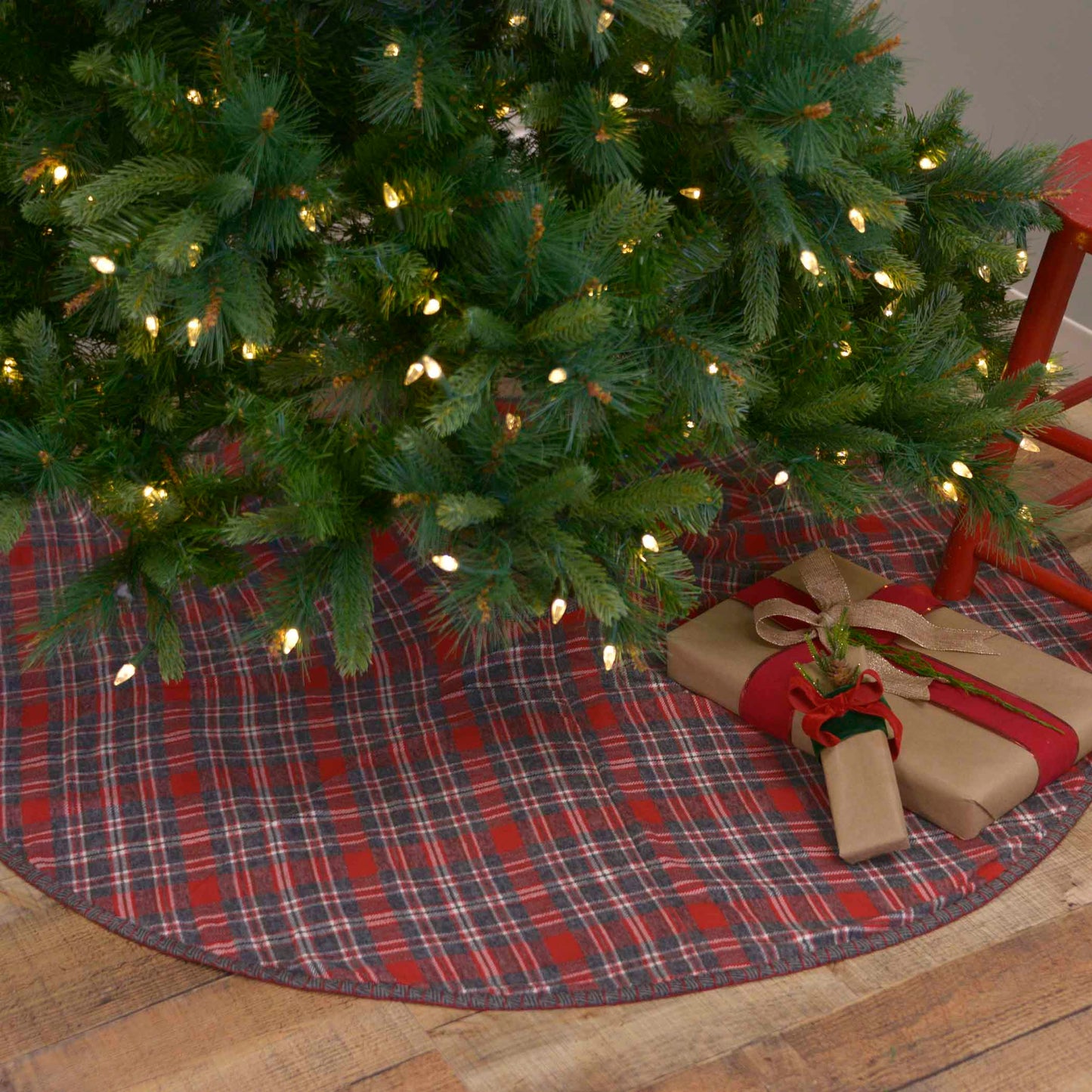 32220-Anderson-Plaid-Tree-Skirt-48-image-1