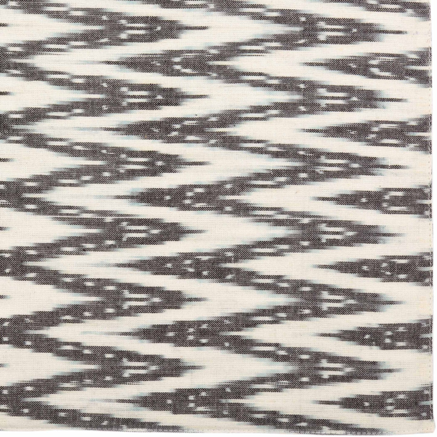 33315-Alexis-Placemat-Set-of-6-12x18-image-3
