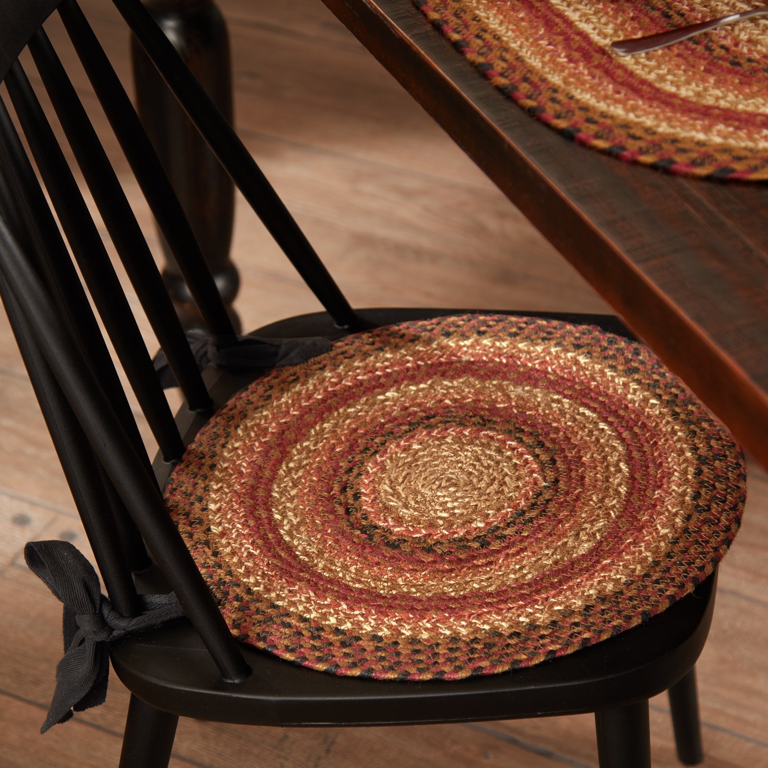 http://vhcbrands.com/cdn/shop/products/67127-Ginger-Spice-Jute-Chair-Pad-15-inch-Diameter-detailed-image-3.jpg?v=1670977654