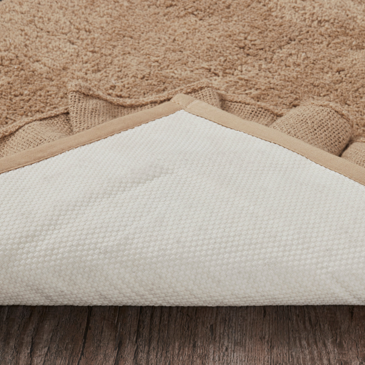 80268-Burlap-Natural-w-Burgundy-Check-Bathmat-20x30-image-7