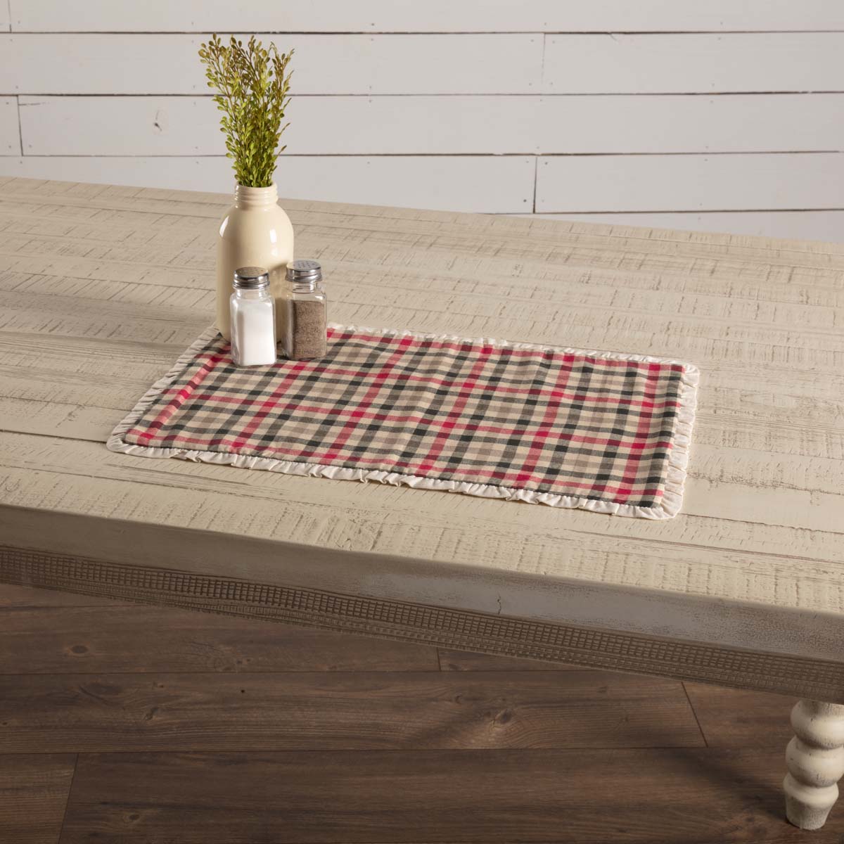 Hollis Ivory 13x72 Table Runner & 6 pc 12x18 Placemat Set