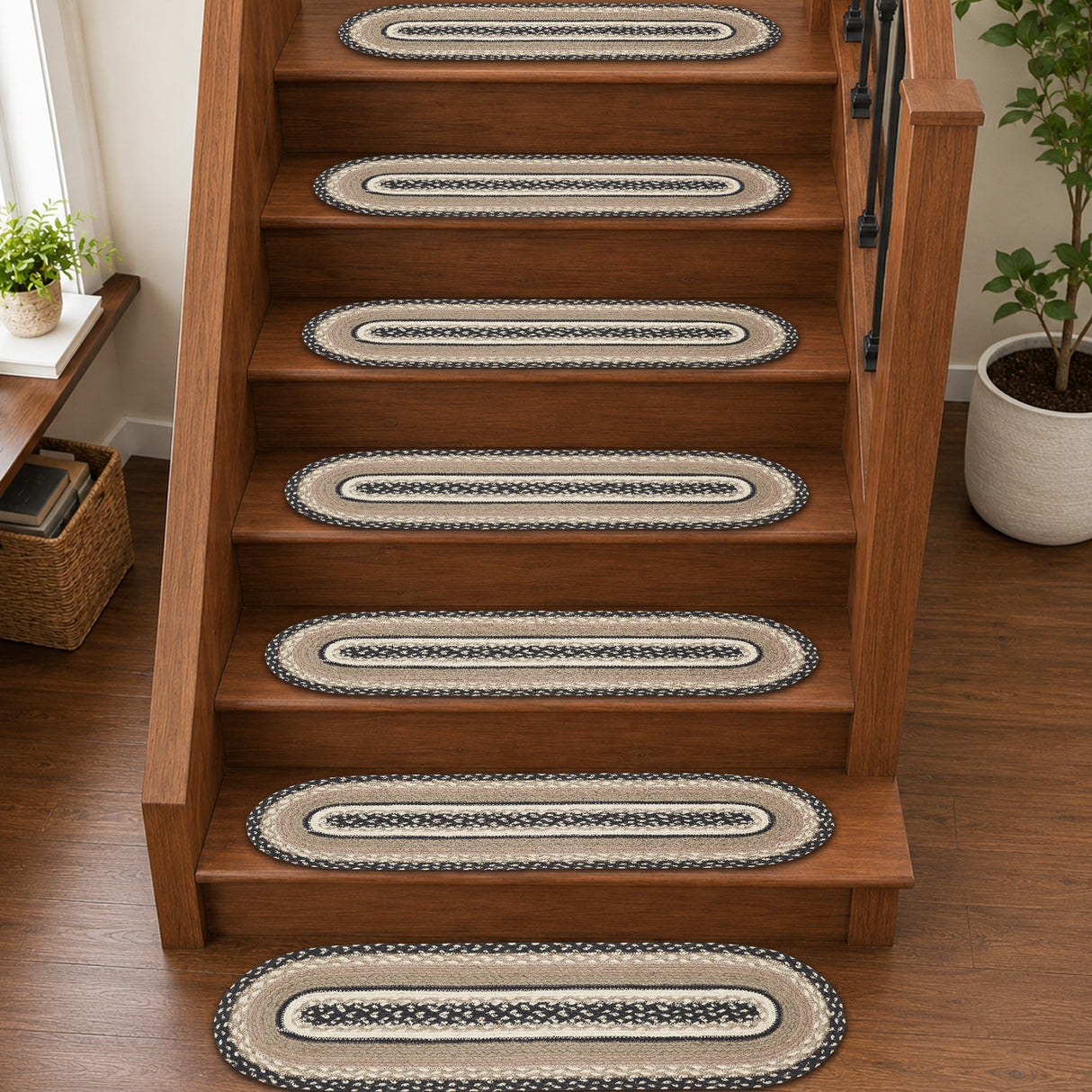 Sawyer Mill Charcoal Creme Jute Stair Tread Oval Latex 8.5x27, Set of 7