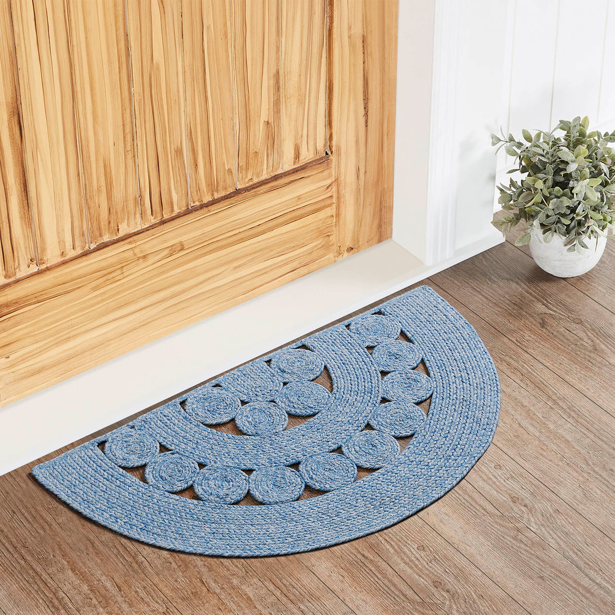 Celeste Blended Blue Indoor/Outdoor Half Circle Rug 19.5x36