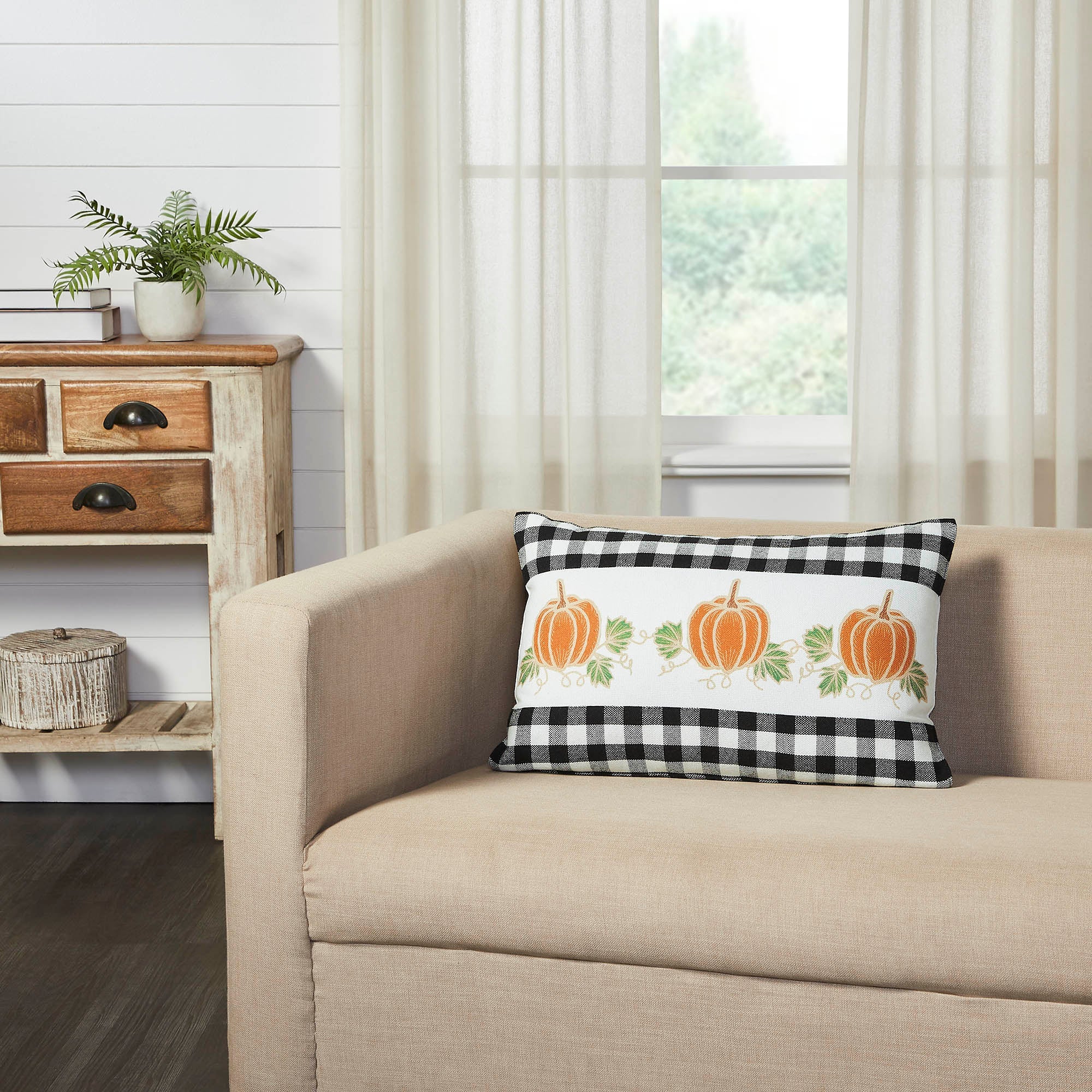 Annie Black Check Pumpkin Patch Pillow - Thumbnail 4
