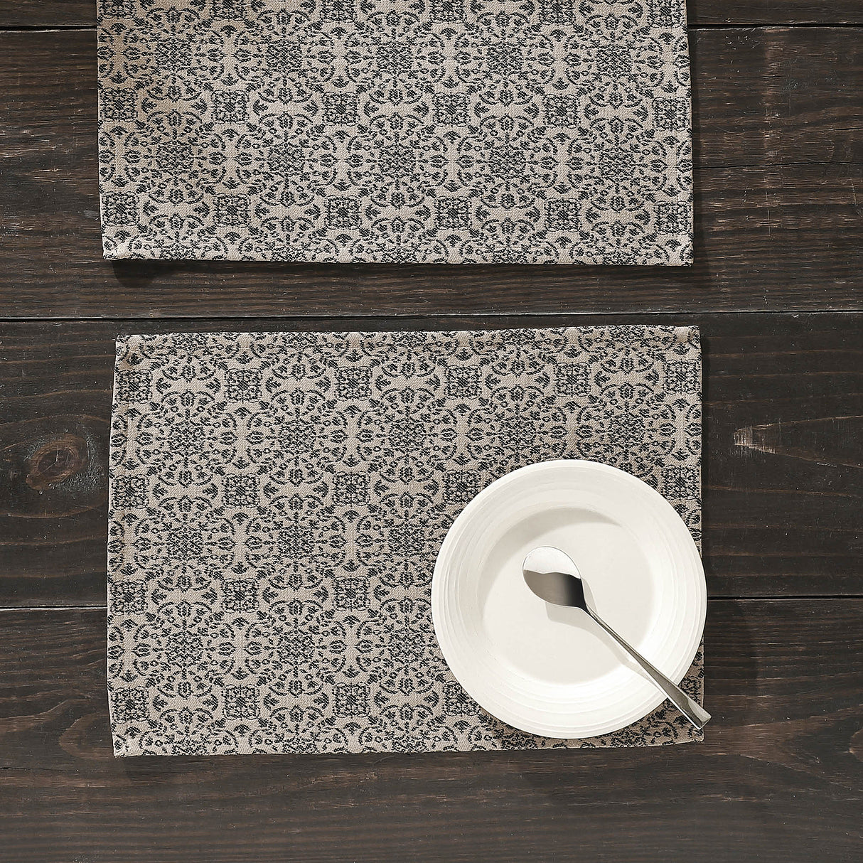Custom House Black Tan Jacquard Placemat Set of 2 13x19, 4 Pack 8 Pack