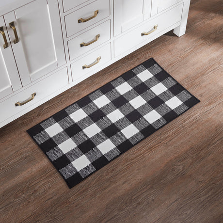 84711-Annie-Buffalo-Check-Black-Indoor/Outdoor-Rug-Rect-17x36-image-1