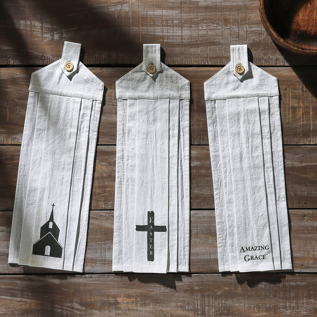 84940-Risen-Button-Loop-Tea-Towel-Set-of-3-image-1