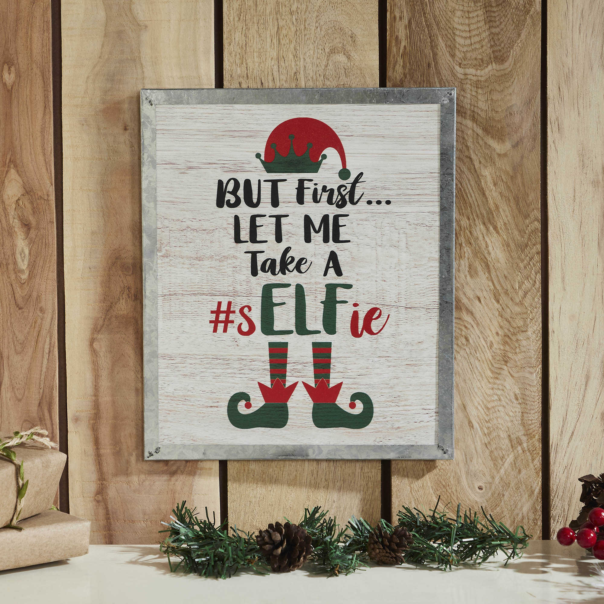 85372-Let-Me-Take-A-Selfie-Elf