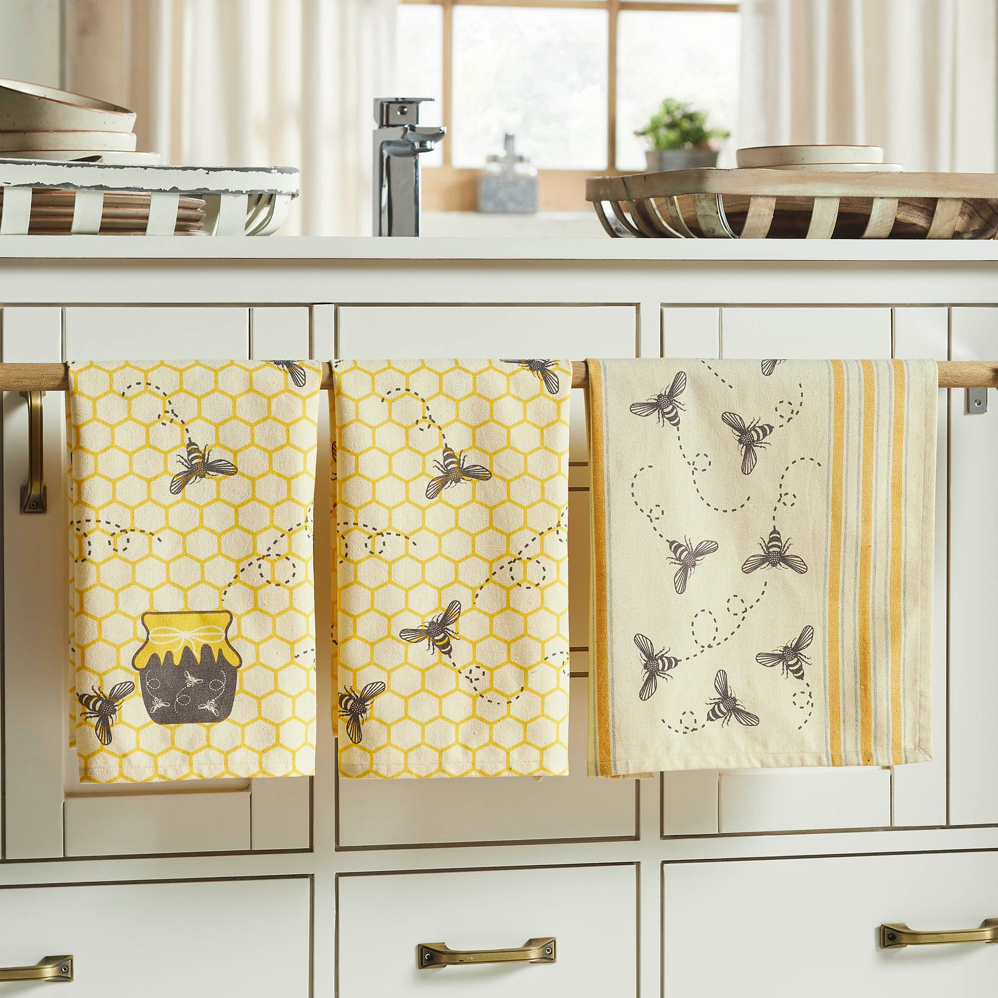 VHC Brands Buzzy Bees Honeypot Tea Towel
