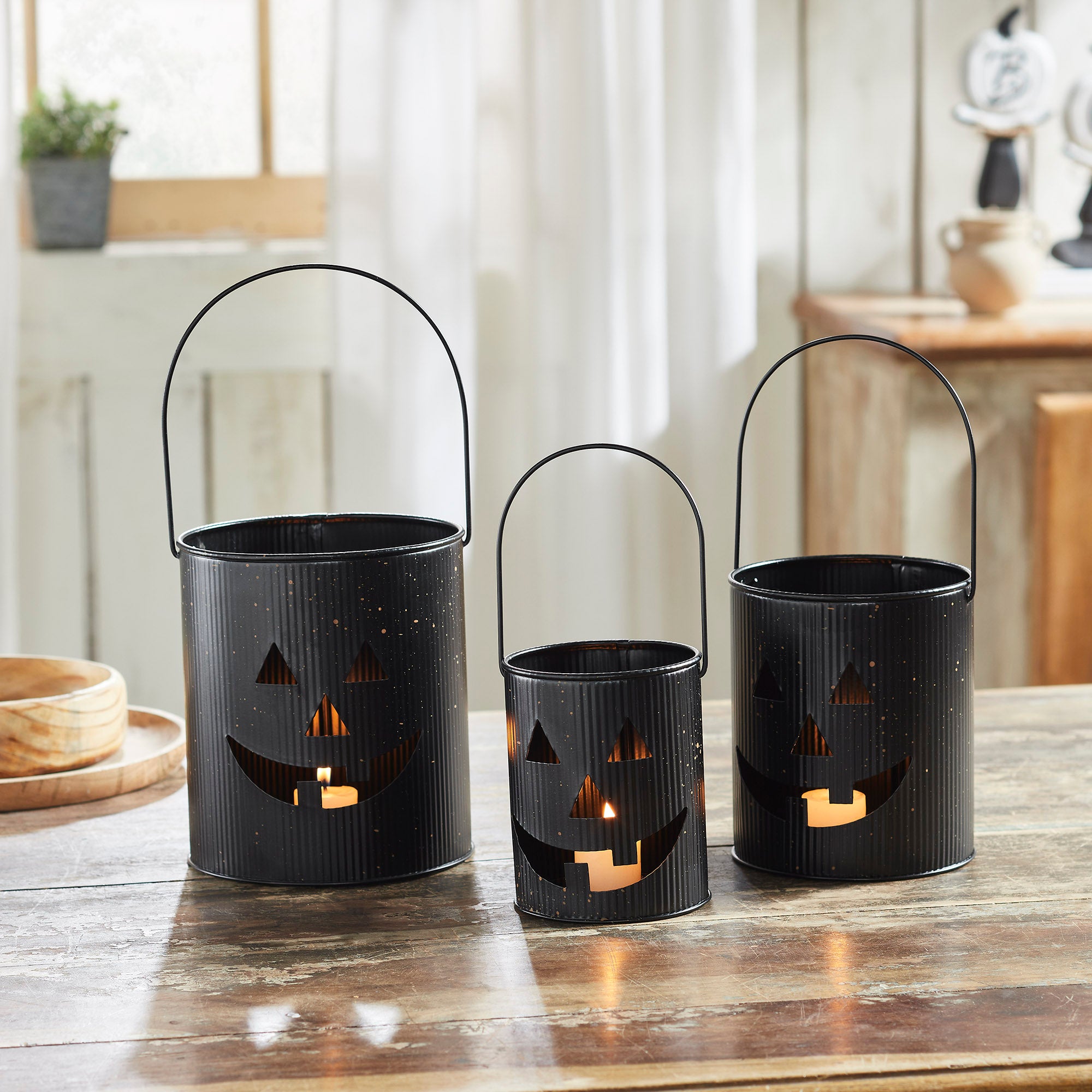 VHC Brands Jack-O-Lantern Bucket - Thumbnail 2