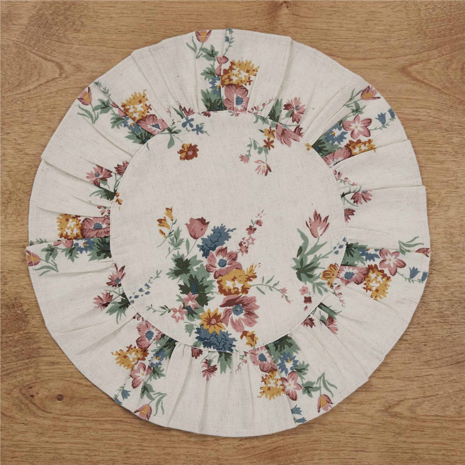 Rosehill Cottage Floral Round Ruffled Cotton Placemats - Set of 6 - 15 inch Dusty Rose & Natural Table Mats