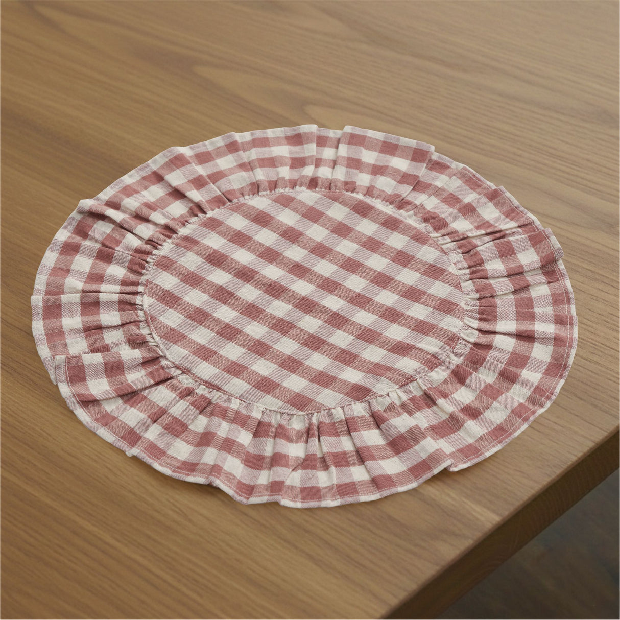 Rosehill Cottage Round Ruffled Cotton Placemats - Set of 6 - 15 in