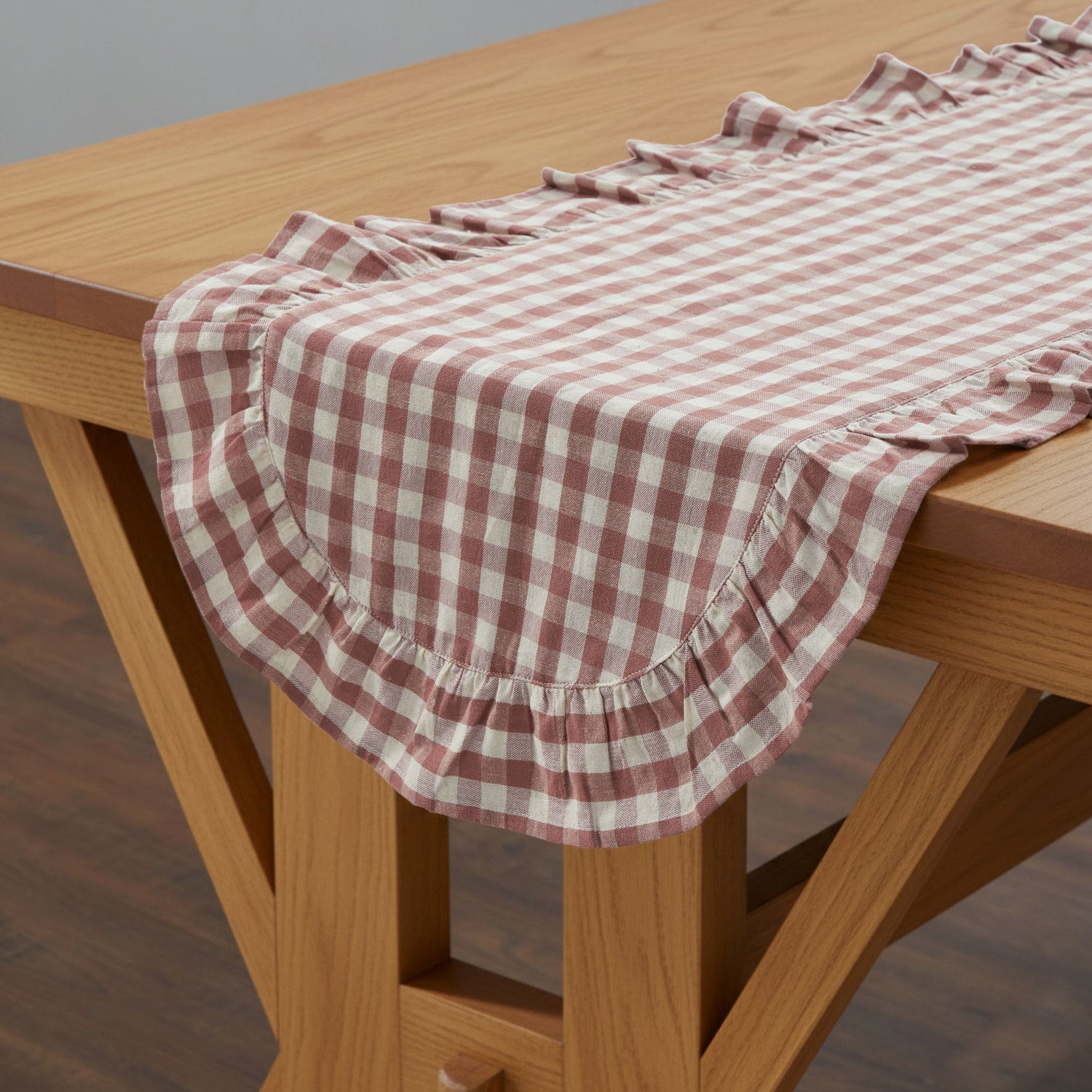 Rosehill Cottage Ruffled Cotton Table Runner