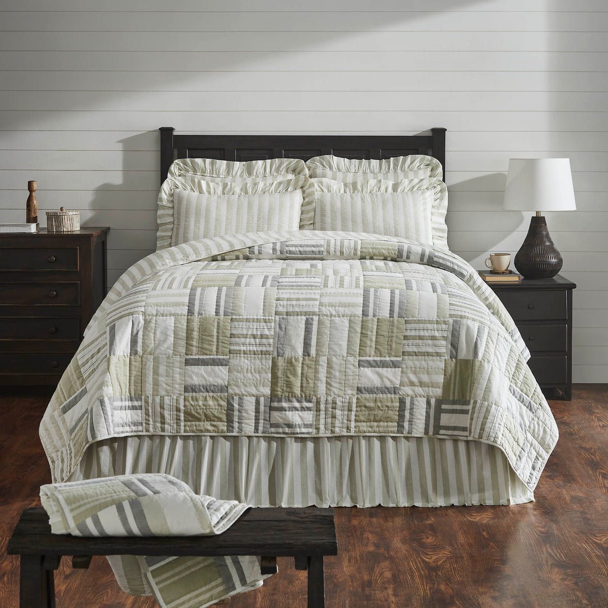 Finders Keepers 3 Piece Quilt Set