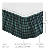 Pine Grove 8PC Pine Green Bedding Set Twin (1 Quilt, 2 Shams, 2 Pillowcases, 1 Bedskirt, 2 Euros)