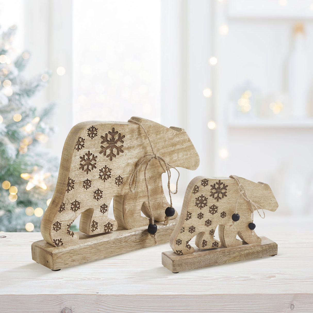 VHC Brands 2PC Natural Wooden Snowflake Bear ,Small and Large