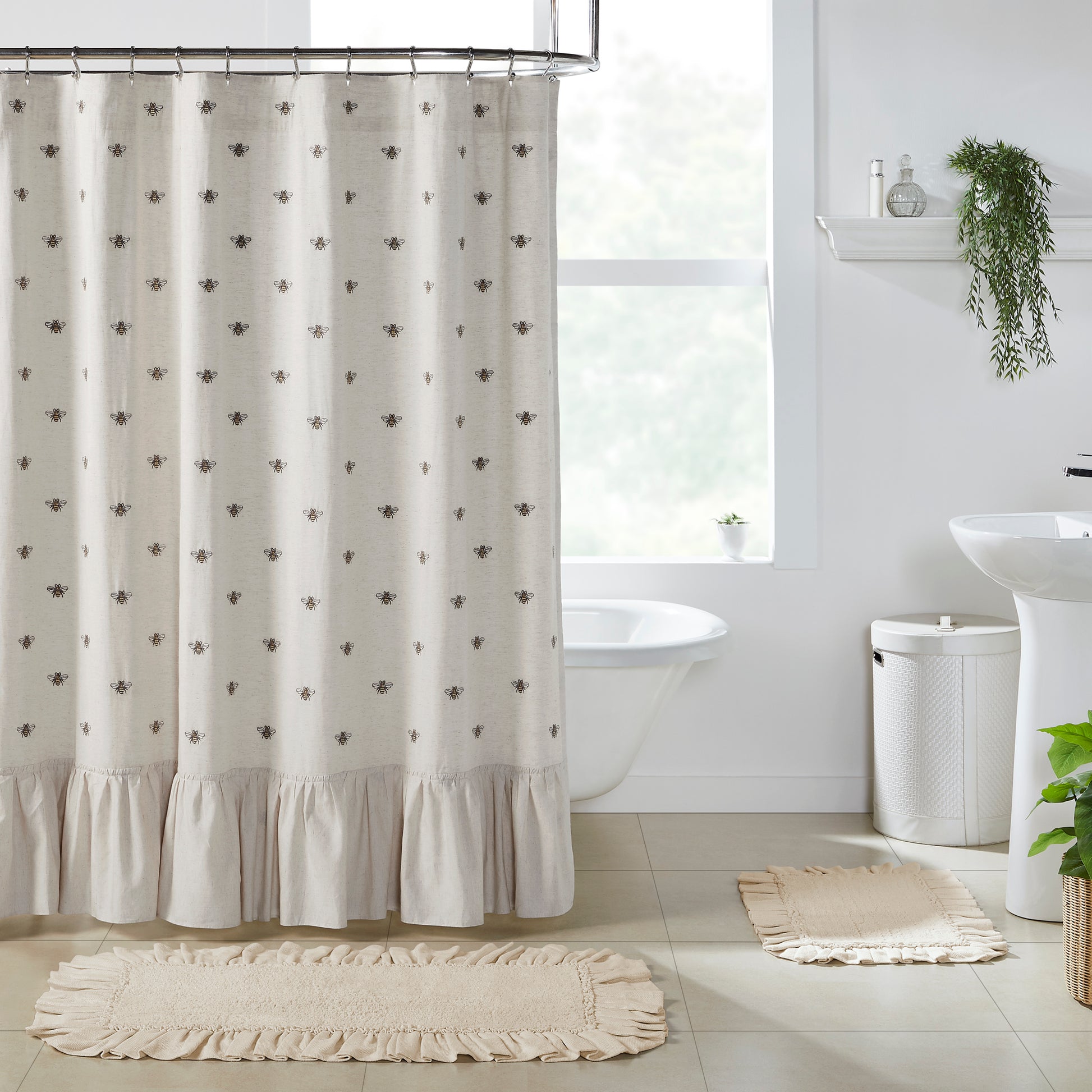 https://vhcbrands.com/cdn/shop/products/81266-Embroidered-Bee-Shower-Curtain-72x72-detailed-image-6.jpg?v=1670978402&width=1946