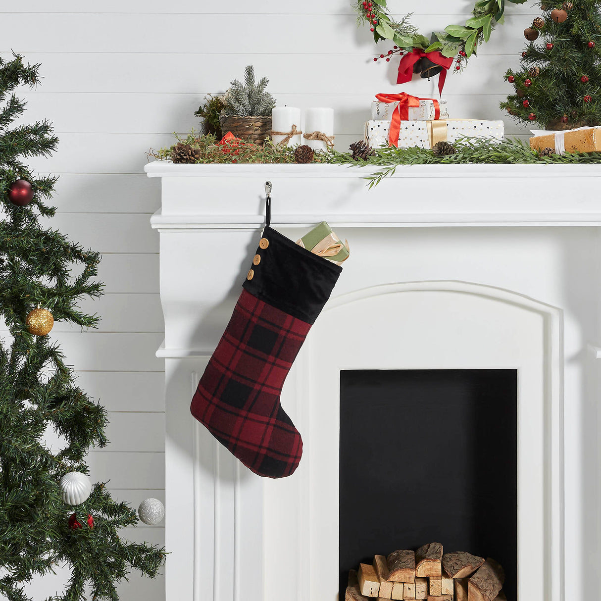 84106-Cumberland-Red-Black-Plaid-Stocking-12x20-image-1