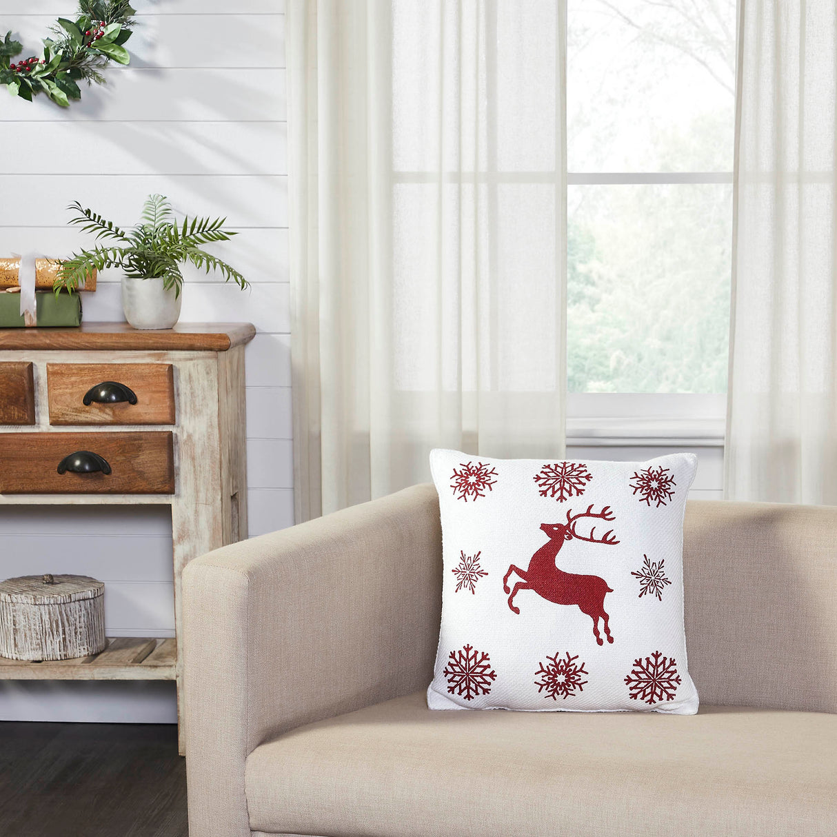 84169-Scandia-Snowflake-Red-White-Pillow-16x16-image-1