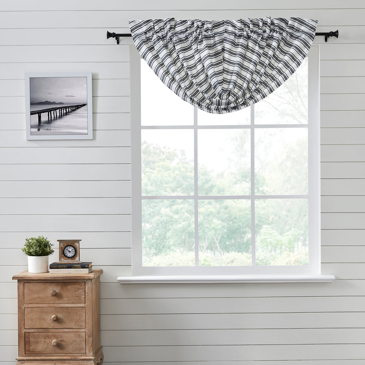 80491-Sawyer-Mill-Black-Ticking-Stripe-Balloon-Valance-15x60-image-5