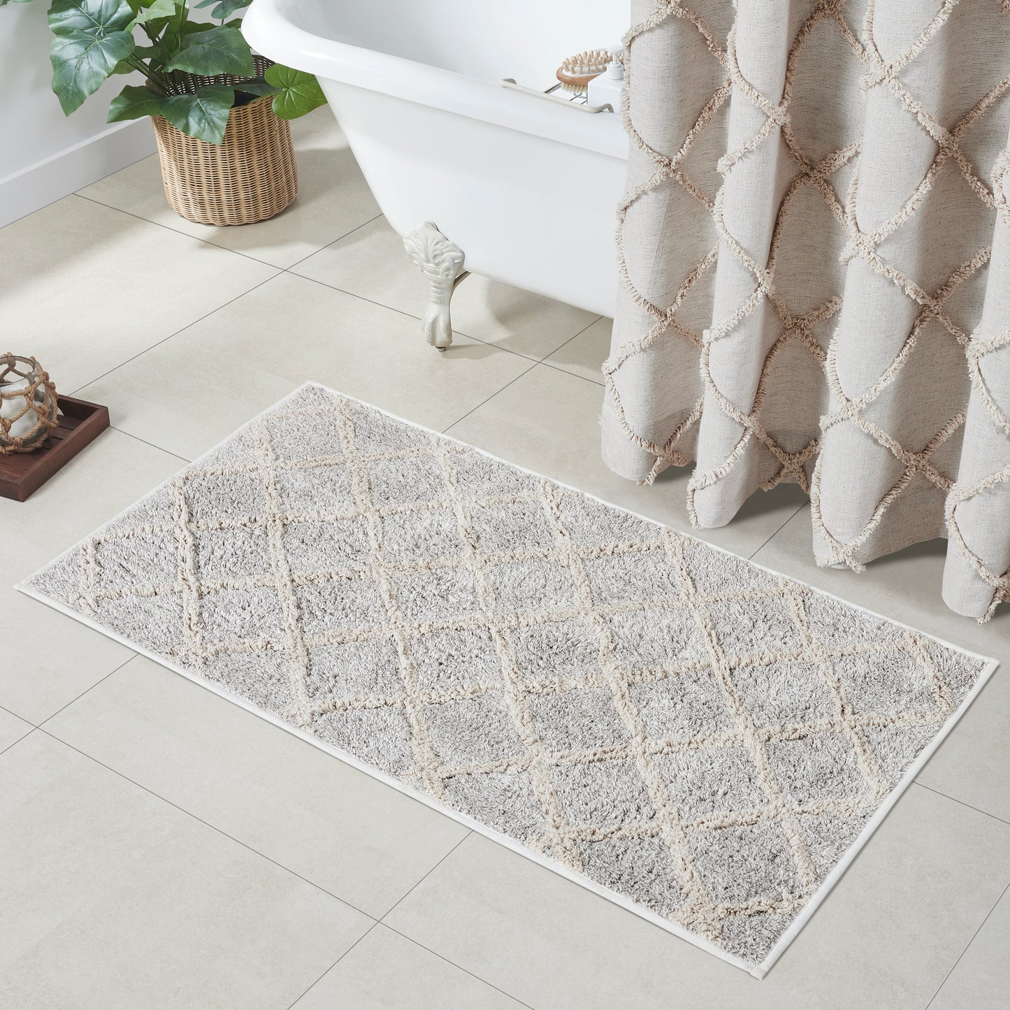 80531-Frayed-Lattice-Oatmeal-Bathmat-27x48-image-3