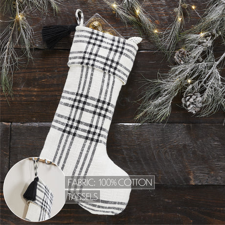 80309-Black-Plaid-Stocking-12x20-image-6