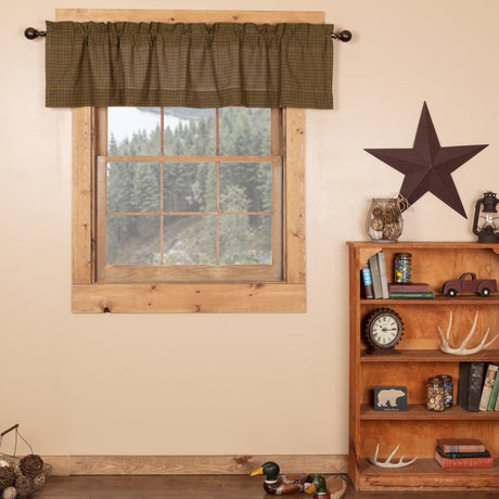 27088-Tea-Cabin-Green-Plaid-Valance-16x72-image-5