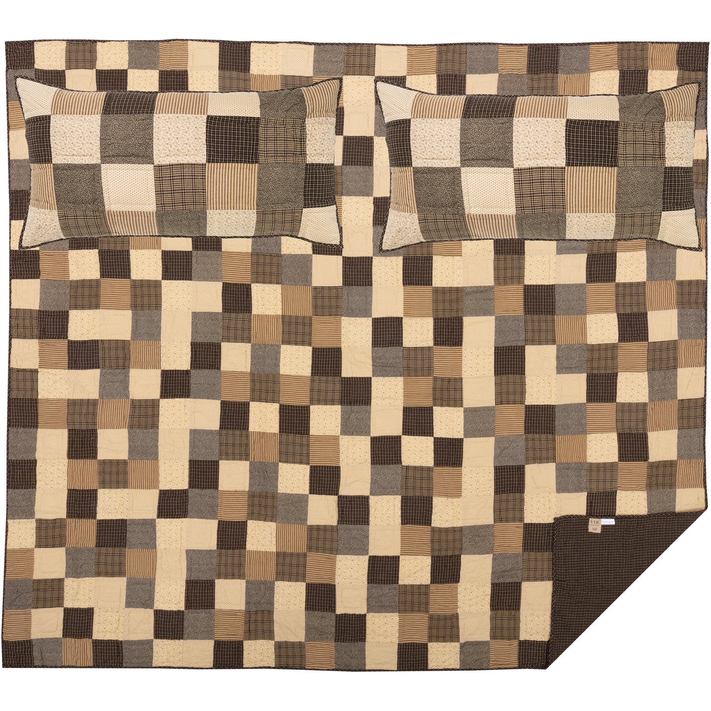 51734-Kettle-Grove-King-Quilt-Set-1-Quilt-110Wx97L-w-2-Shams-21x37-image-4