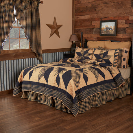 51212-Dakota-Star-California-King-Quilt-130Wx115L-image-1