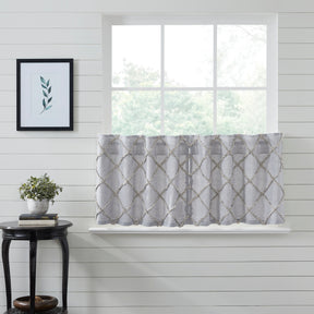 80513-Frayed-Lattice-Creme-Black-Tier-Set-of-2-L24xW36-image-6